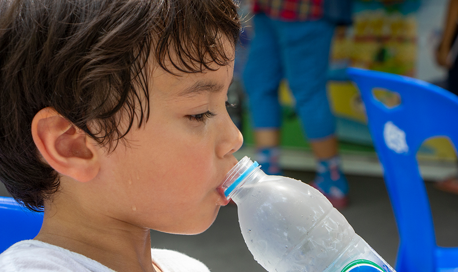 Cómo identificar un golpe de calor en niños